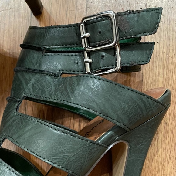 Michael Antonio Trinity Sandals - Picture 5 of 5